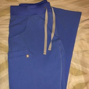 Figs Kade scrub pants in Ceil Blue